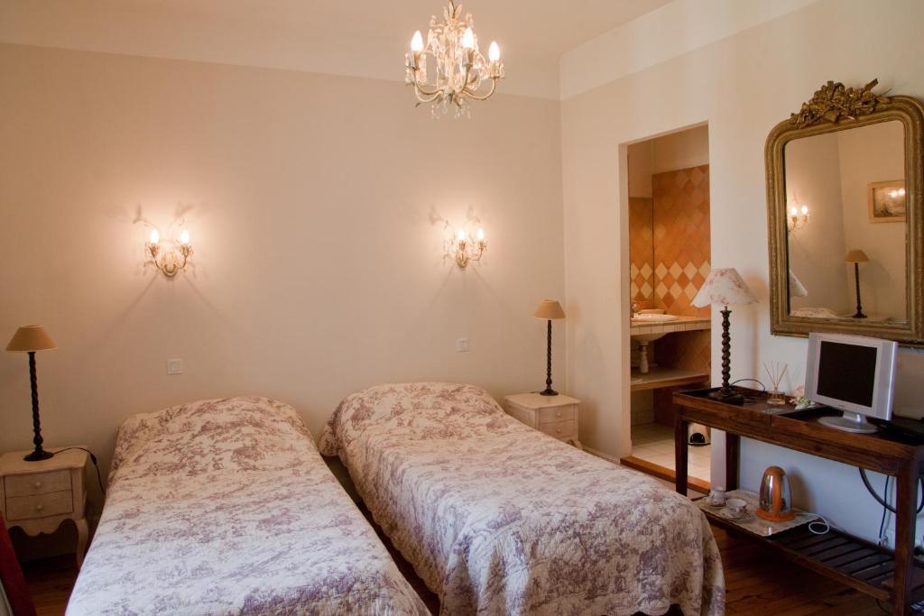 Chambres D'Hotes Les Pratges Figeac Oda fotoğraf